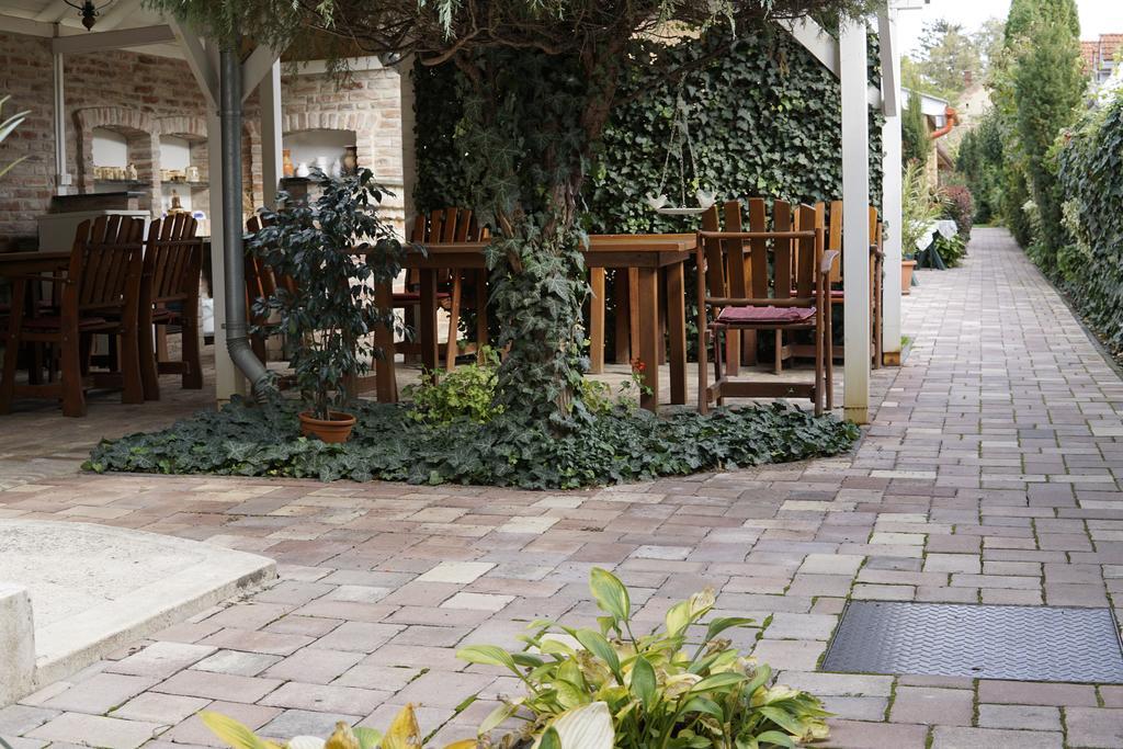 فندق Peterfia Panzio ديبريتْسين المظهر الخارجي الصورة